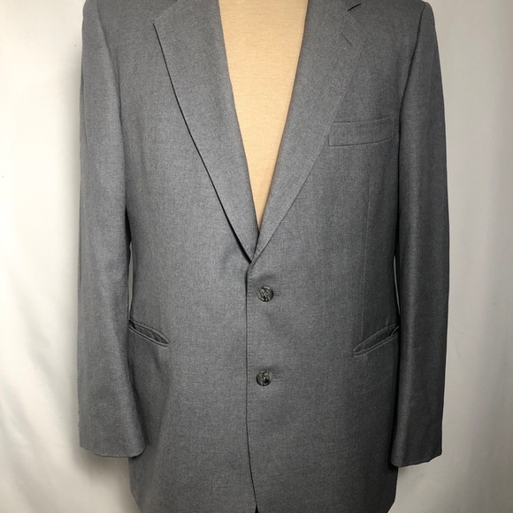 - Mens Light Gray Suit Jacket. - Picture 2 of 10